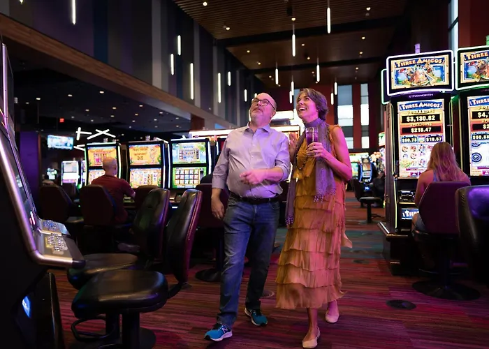 Harrah'S Cherokee Valley River Hotel & Casino - A Caesars Rewards Destination